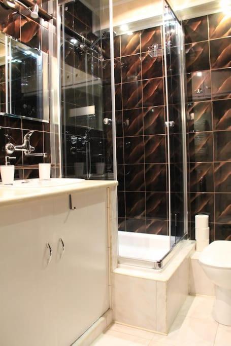 Uroczy, Jasny Apartament Oraz Bezplatny Parking! Διαμέρισμα Krasków Εξωτερικό φωτογραφία